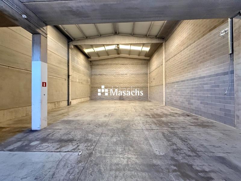 Foto 63e9c00d-9311-44c7-8f39-08516fed0ec4. Rent industrial building in Can Vinyals Esparreguera