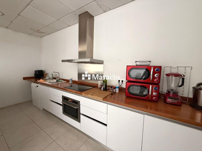 Foto 1d34620a-d921-411f-8723-4ad2a466d77c. Fabrikhalle in Navàs