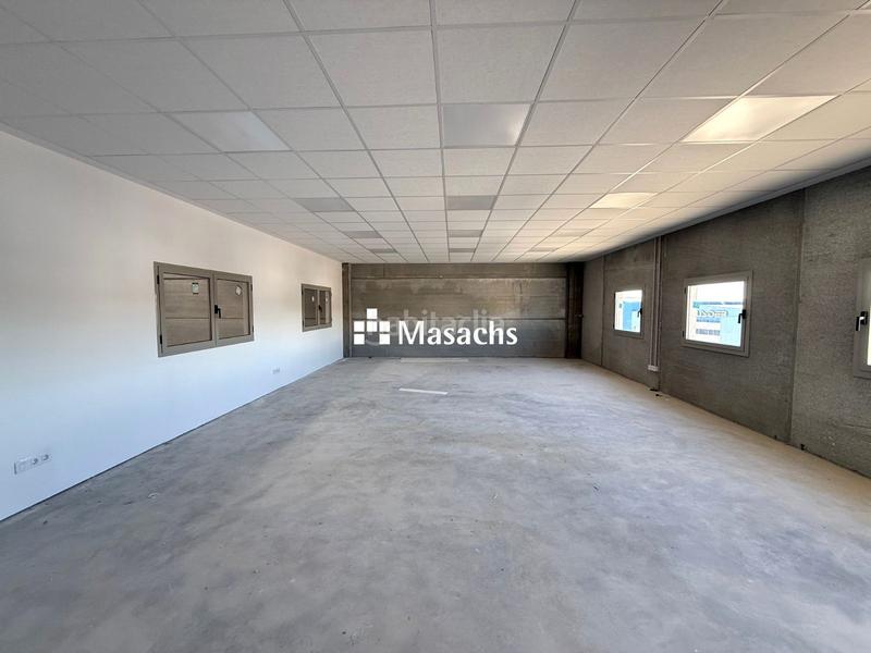 Foto c3a65d21-7950-4b29-bee9-d754ae674891. Miete fabrikhalle in Can Vinyals Esparreguera