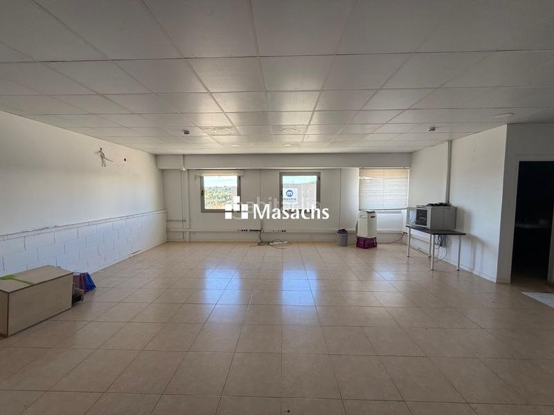 Foto 302e5a70-2539-4437-9eef-78631b01bb1c. Rent industrial building in Can Vinyals Esparreguera