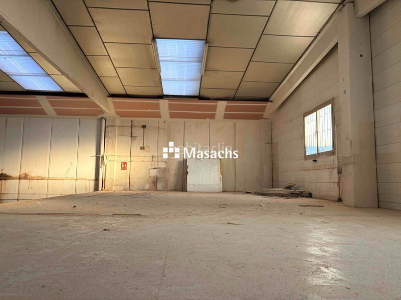 Foto 1018d1b9-6794-41bf-a7f1-d552ed278b8e. Rent industrial building in Can Roqueta Sabadell