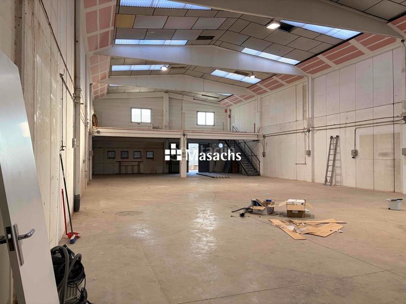 Foto 201d7c24-7f1f-4b75-9965-472023396acd. Rent industrial building in Can Roqueta Sabadell