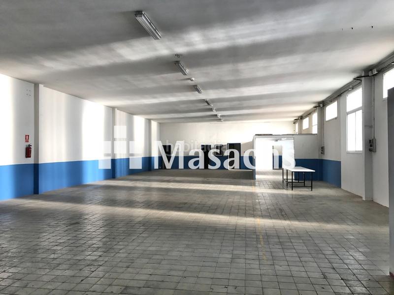 Foto fb519fc3-4a78-4cb0-98de-7768fbd7caa8. Location bâtiment à usage industriel dans Plaça Catalunya - Escola Industrial Terrassa