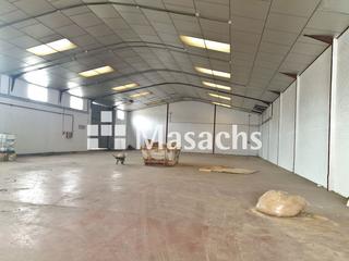 Fabrikhalle in Ajalvir