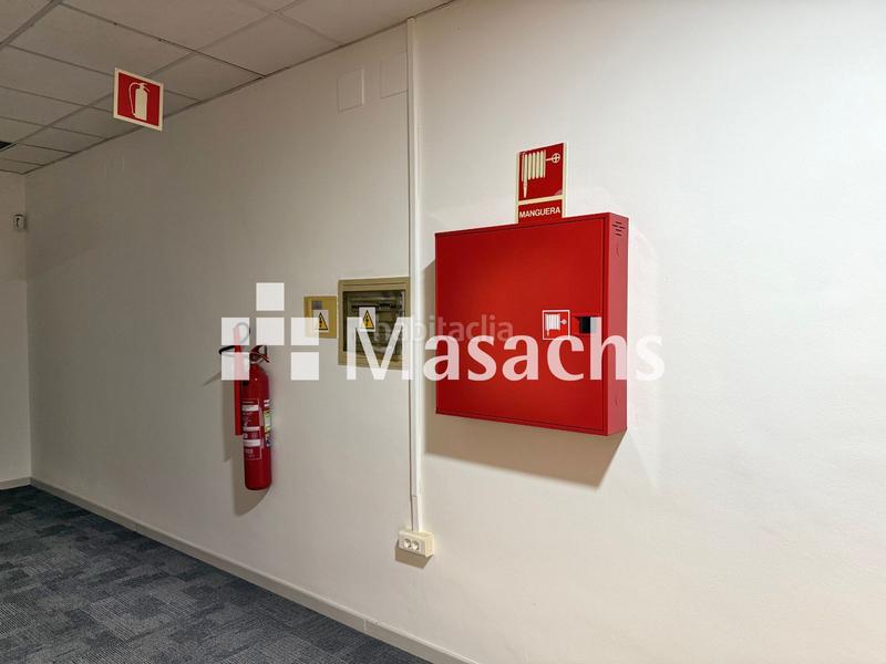 Foto 8a453269-3df9-4d2b-b7f5-9ee9bb0f7b2a. Lloguer oficina a Zona Nord Rubí