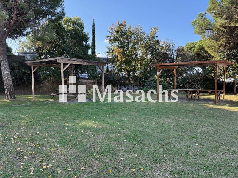 Foto f42c284f-a45a-40fe-aa14-e2443bf412df. Rent office space in Zona Nord Rubí