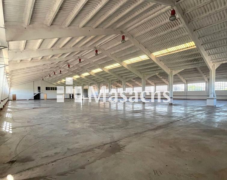 Foto 9112e5b1-f0a6-4c56-9ff5-c32eba66bd7b. Lloguer nau industrial a Montblanc