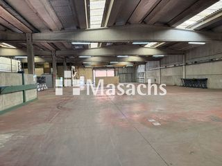 Miete Fabrikhalle in Plaça Catalunya - Escola Industrial. Nau industrial de 1968m2 a terrassa.