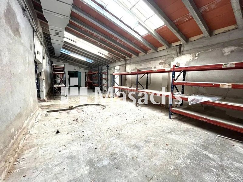 Foto 2a6879d3-1b86-443c-971c-0e8ed957a7d0. Fabrikhalle in Sant Narcis Girona