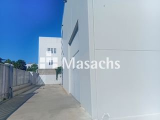 Industrial building in Mas d´En Serra - Els Cards. Nave industrial apta para taller de coches en vilanova i la gelt