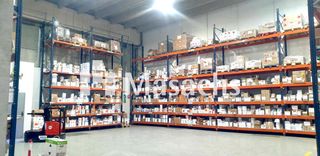 Fabrikhalle in Zona Industrial. En pinto