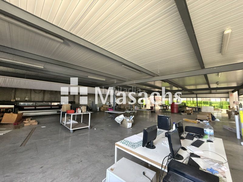 Foto e8f945fb-b878-4ae2-95be-f451e44f05b1. Industrial building in La Balconada-Cal Gravat Manresa