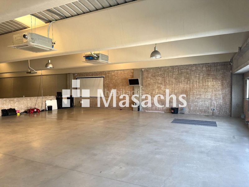Foto 0f209af6-13d1-45b1-8e9c-cdce8fbf5fa9. Bâtiment à usage industriel dans Viladecavalls