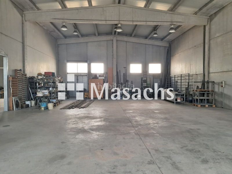 Foto b6af8334-38bf-4a7e-a8c7-67706af8a0ce. Lloguer nau industrial a Cassà de la Selva