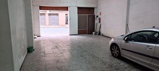 Local Comercial en Plaza Crevillente - Antiguos Juzgados - El Asilo. Local comercial con vados