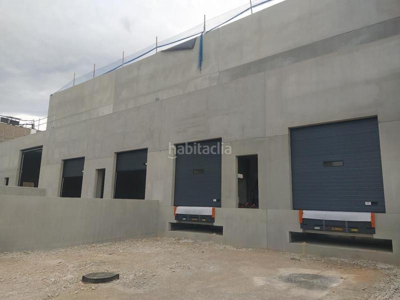 Foto 70348ce1-356c-46a4-9b2c-cb4feeb646cb. Affitto capannone industriale con riscaldamento in Abrera