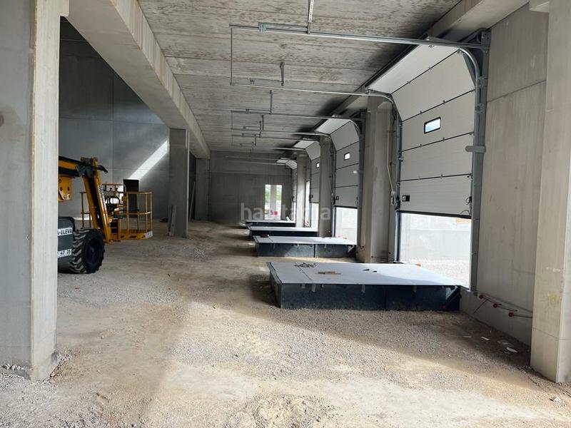 Foto 919516d9-65ab-42b4-9308-6b760bcd1373. Affitto capannone industriale con riscaldamento in Abrera