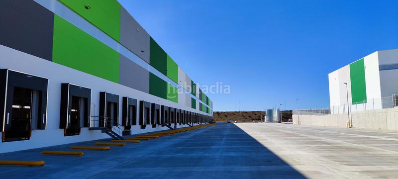 Foto c80a7688-5349-45fb-a6e8-6c2aea6a4d83. Affitto capannone industriale in Estación-Cruz Roja Illescas