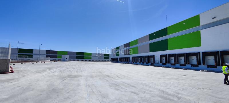 Foto 6df01919-fb34-496b-8384-6b8ba6a7333a. Alquiler nave industrial nave en alquiler en plataforma central iberum, - 52560m2 -m09a en Illescas