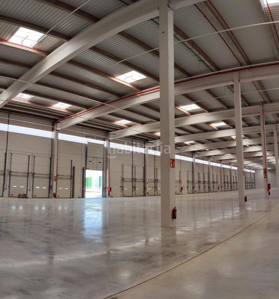 Foto cbedf9af-6272-43ca-915c-7866cab8af94. Alquiler nave industrial nave en alquiler en plataforma central iberum, - 52560m2 -m09a en Illescas