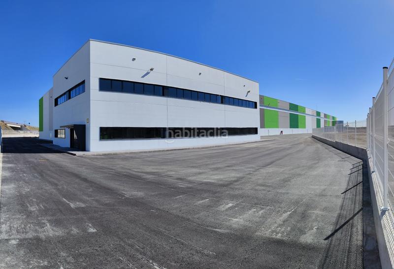 Foto b1429381-d66a-48cc-8937-3a64ee33dfdf. Lloguer nau industrial a Estación-Cruz Roja Illescas