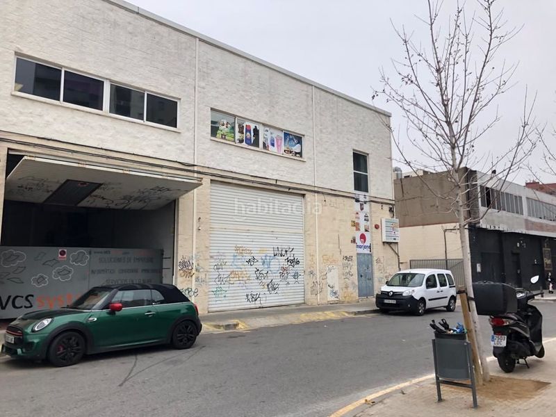 Foto dc6abc5a-6e50-4967-8ff7-5149006ff84c. Miete fabrikhalle in carrer de l'oliverar 12 in El Pedró Cornellà de Llobregat