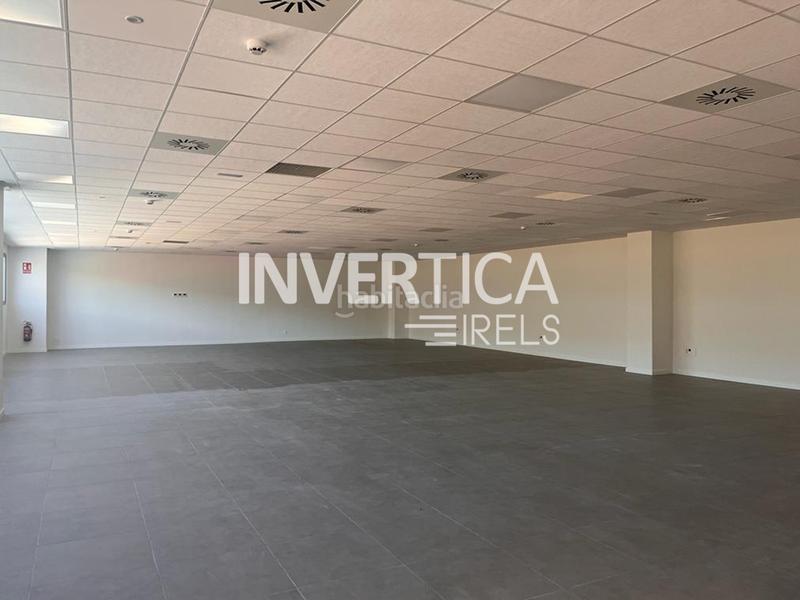 Foto 78171802-42d5-41d3-82b3-2b5c8e81b1d4. Lloguer nau industrial a Constantí