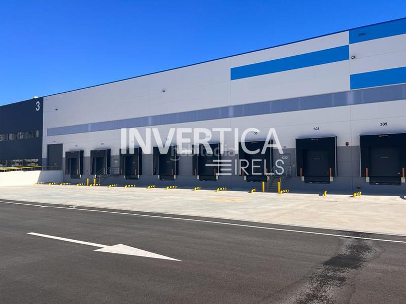 Foto 8c1d1c9d-41f3-40e3-bd26-f1a31e1aeedf. Lloguer nau industrial a Constantí