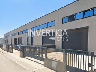 Nau industrial a Carrer de la Tècnica 77