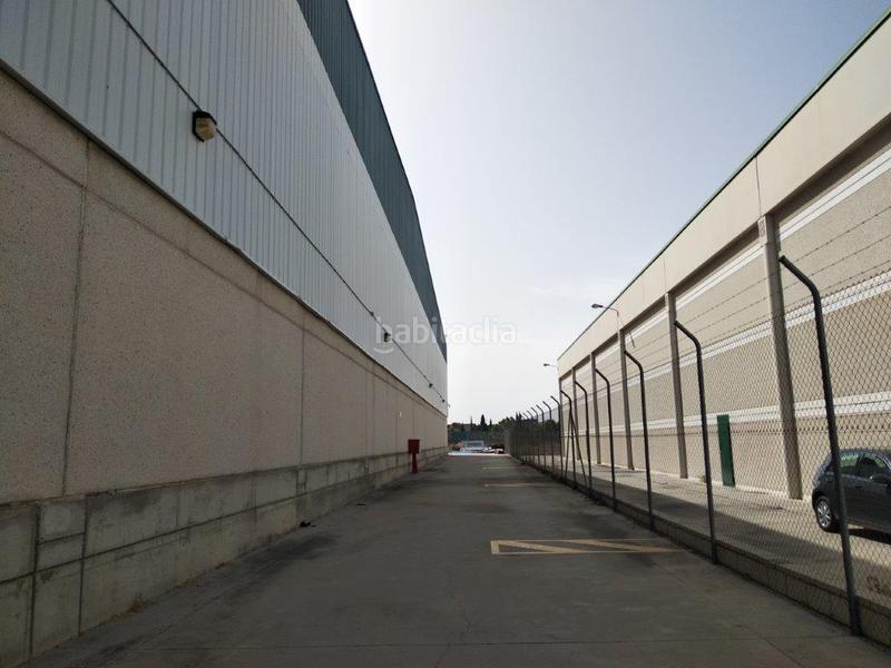 Foto 6976e804-d1be-4c8c-9a89-0d12b8120c60. Rent industrial building in calle galileo galilei 3 in Alcalá de Henares