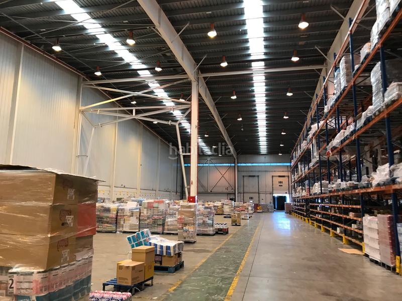 Foto e9095025-0f4f-47ee-8776-237c593df43a. Rent industrial building in calle galileo galilei 3 in Alcalá de Henares