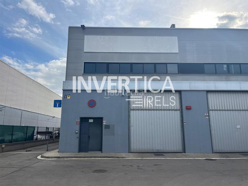 Foto db615af5-ac22-422a-b92a-d929eb65e0e1. Affitto capannone industriale in El Pla Sant Feliu de Llobregat