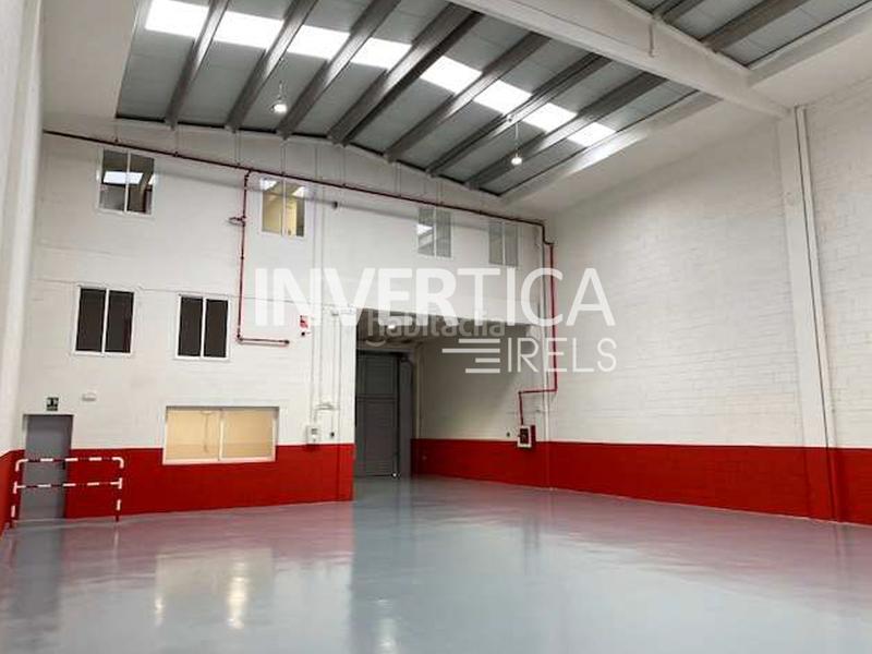Foto b3ca075e-221d-4b69-9d10-bff7e38c6996. Affitto capannone industriale con riscaldamento in Sant Feliu de Llobregat