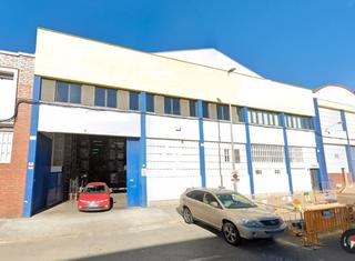 Location Bâtiment à usage industriel  Carrer del crom. Nave en alquiler en hospitalet de llobregat