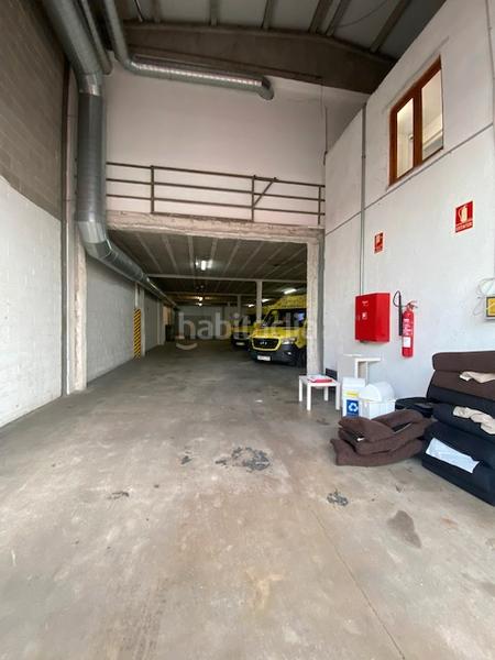 Foto e3ebad77-1c6b-4d00-b199-2efe217e5fcc. Affitto capannone industriale con riscaldamento in Santa Perpètua de Mogoda