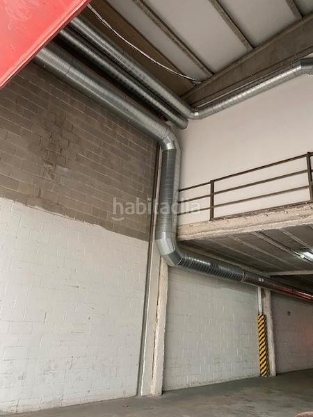 Foto f9e0eac0-0262-457b-9cbf-85165de96880. Affitto capannone industriale con riscaldamento in Santa Perpètua de Mogoda