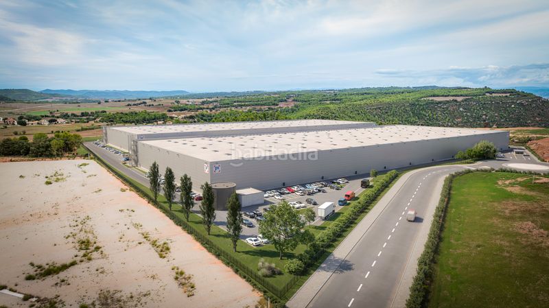 Foto d0042cf3-c6f7-4527-8639-8283e6c1c916. Rent industrial building in carrer dels ametllers 23 in Rajadell