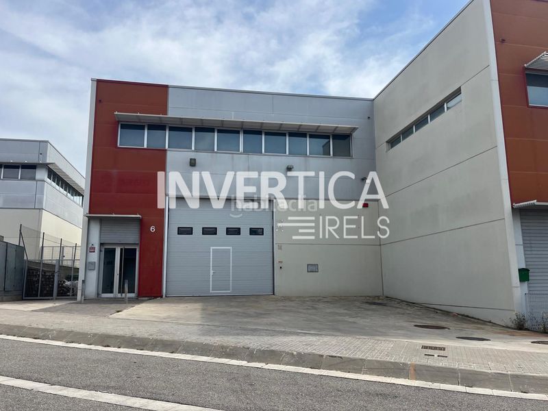 Foto 7257d3d1-0e46-4030-a6a3-1ee81db2a2d5. Alquiler nave industrial  en Cervelló