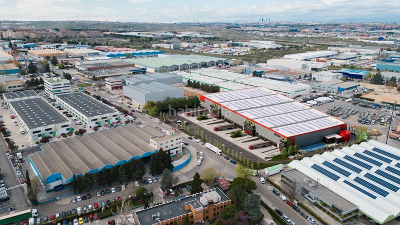 Foto cf2d8491-de77-4206-ba03-1befa7d04e13. Location bâtiment à usage industriel dans avenida de fuentemar 35 dans Coslada