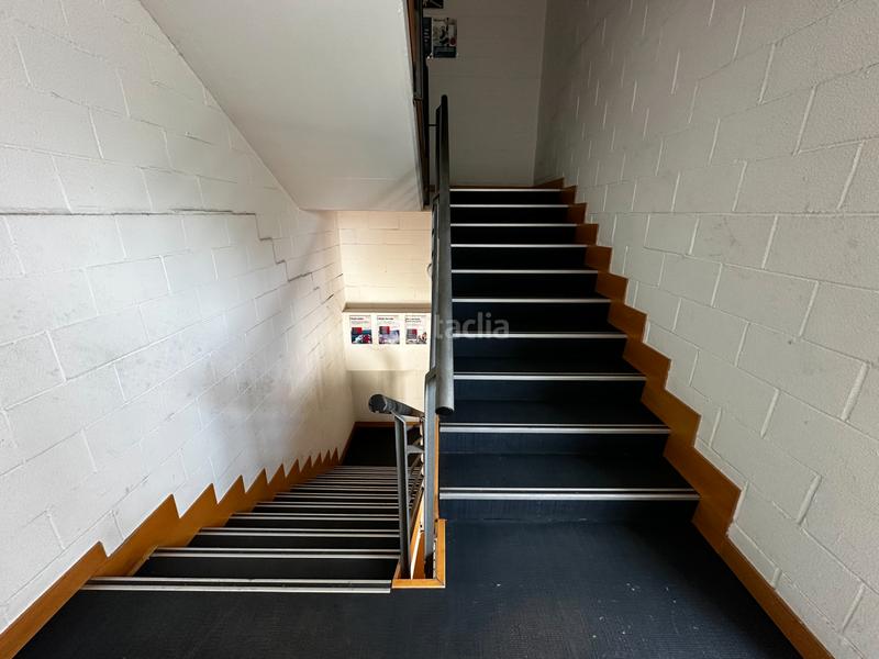 Foto cc6a416c-6d38-46cc-9180-07d4f9b47cc5. Location bâtiment à usage industriel dans calle galileo galilei 29 dans Alcalá de Henares