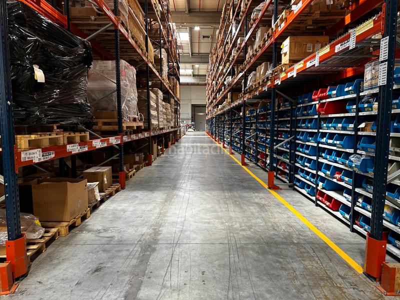 Foto 67caae21-3d5b-4573-8c45-a40b8e3b5486. Miete fabrikhalle in calle galileo galilei 29 in La Garena Alcalá de Henares