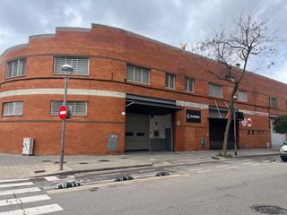Affitto Capannone industriale in Carrer tirso de molina 11. Nave industrialen alquiler cornella