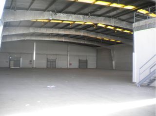 Lloguer Nau industrial a Carrer del pla 7b. Nave en alquiler molins de rei