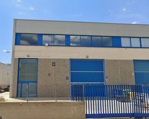 Nau industrial a Carrer Josep Ros i Ros 6