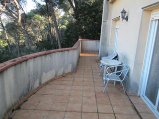 Maison à Urbanitzacions. Casa con parcela