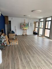 Alquiler Local Comercial en Centre. Exclusiva del villar