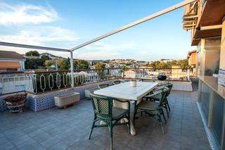 Dplex  Carrer holanda. Se vende con inquilinos, renta mensual 750 