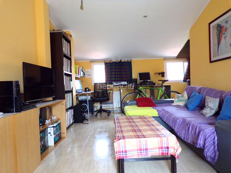 Foto 566f6925-5919-4ee9-8a3c-a436e807578b. Casa adossada amb calefacció aparcament a Centre Torredembarra