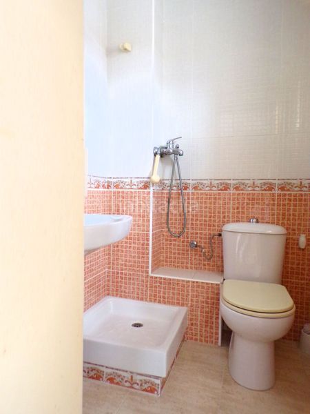 Foto c8d266be-6436-4c1e-8d0c-95e1919962f8. Casa adossada amb calefacció aparcament a Centre Torredembarra