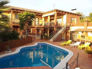 Casa  Carrer de montblanc. Con licencia turstica